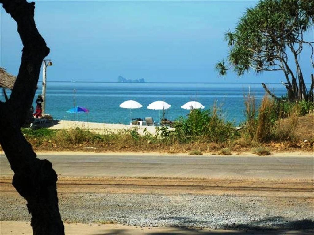 Euro Lanta White Rock Resort Koh Lanta Luaran gambar