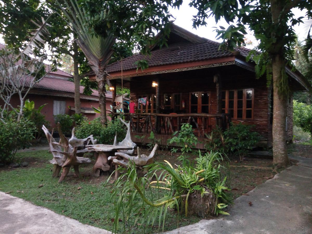 Euro Lanta White Rock Resort Koh Lanta Bilik gambar